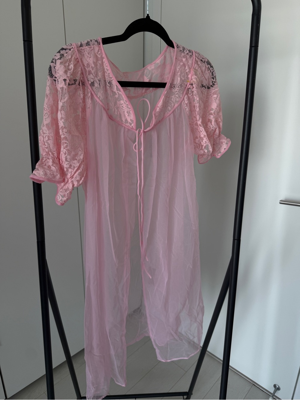 Vintage Pink Sheer Lace Peignoir Robe Size L